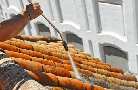 Nettoyage de toitures - Kerlouan